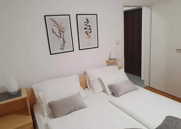 בית אירוח Ostan